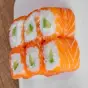 Maki pink saumon avocat fromage